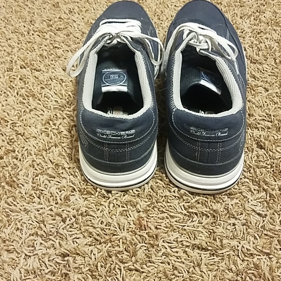 Sketchers casual shoes - Picture 3 of 5
